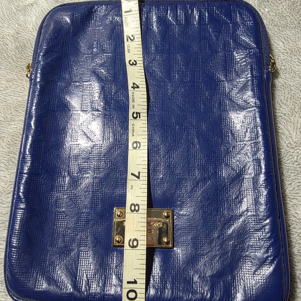 MICHAEL KORS IPAD TABLET CASE SLEEVE PADDED BAD BLUE COVER ZIP LOGO